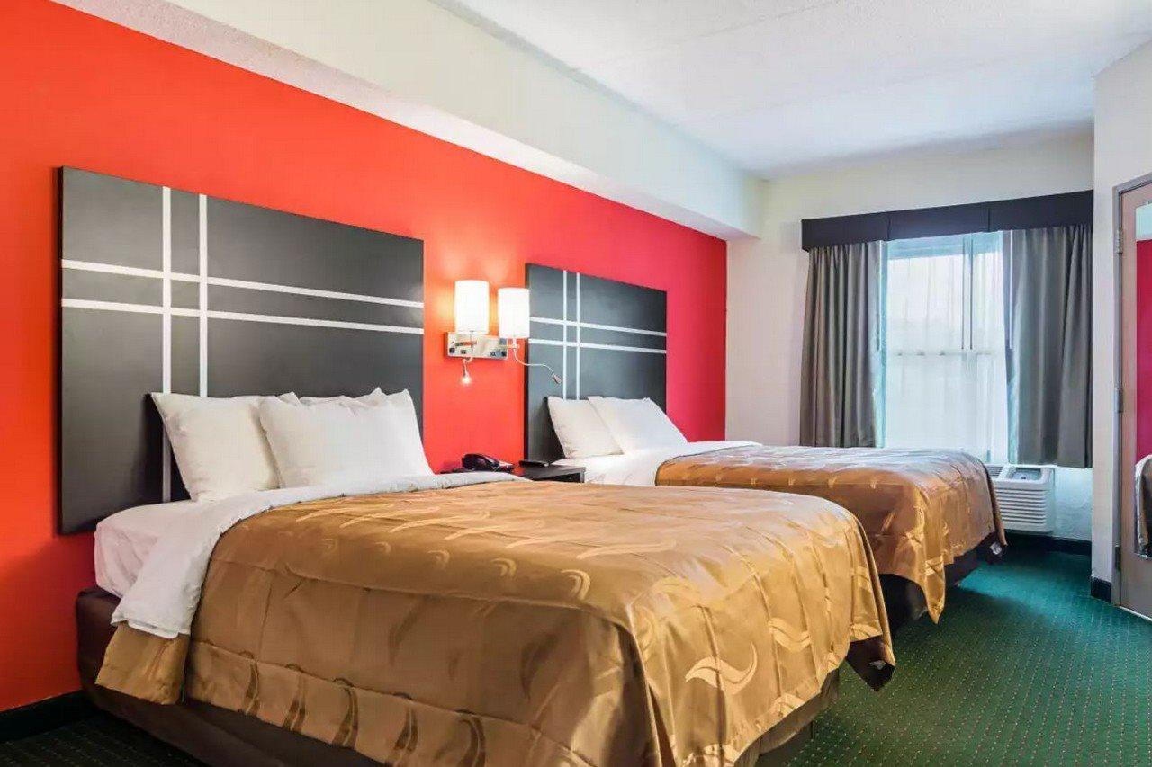 Quality Suites Atlanta Airport East Forest Park Exterior foto