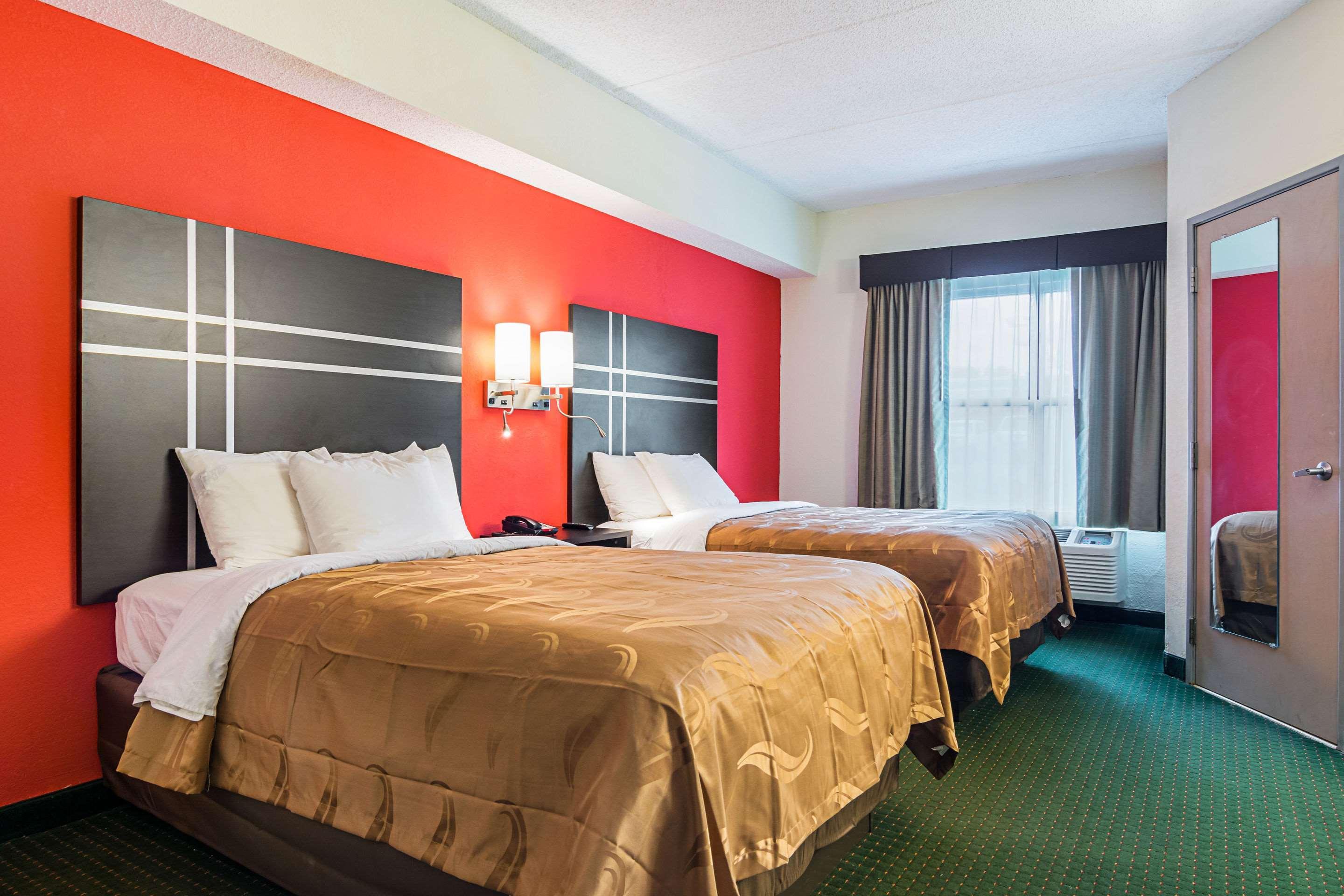Quality Suites Atlanta Airport East Forest Park Exterior foto