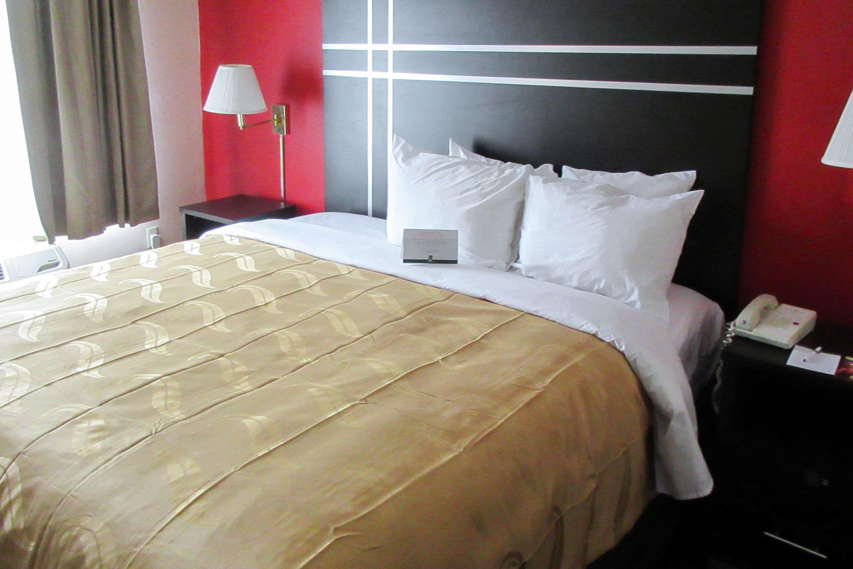 Quality Suites Atlanta Airport East Forest Park Exterior foto