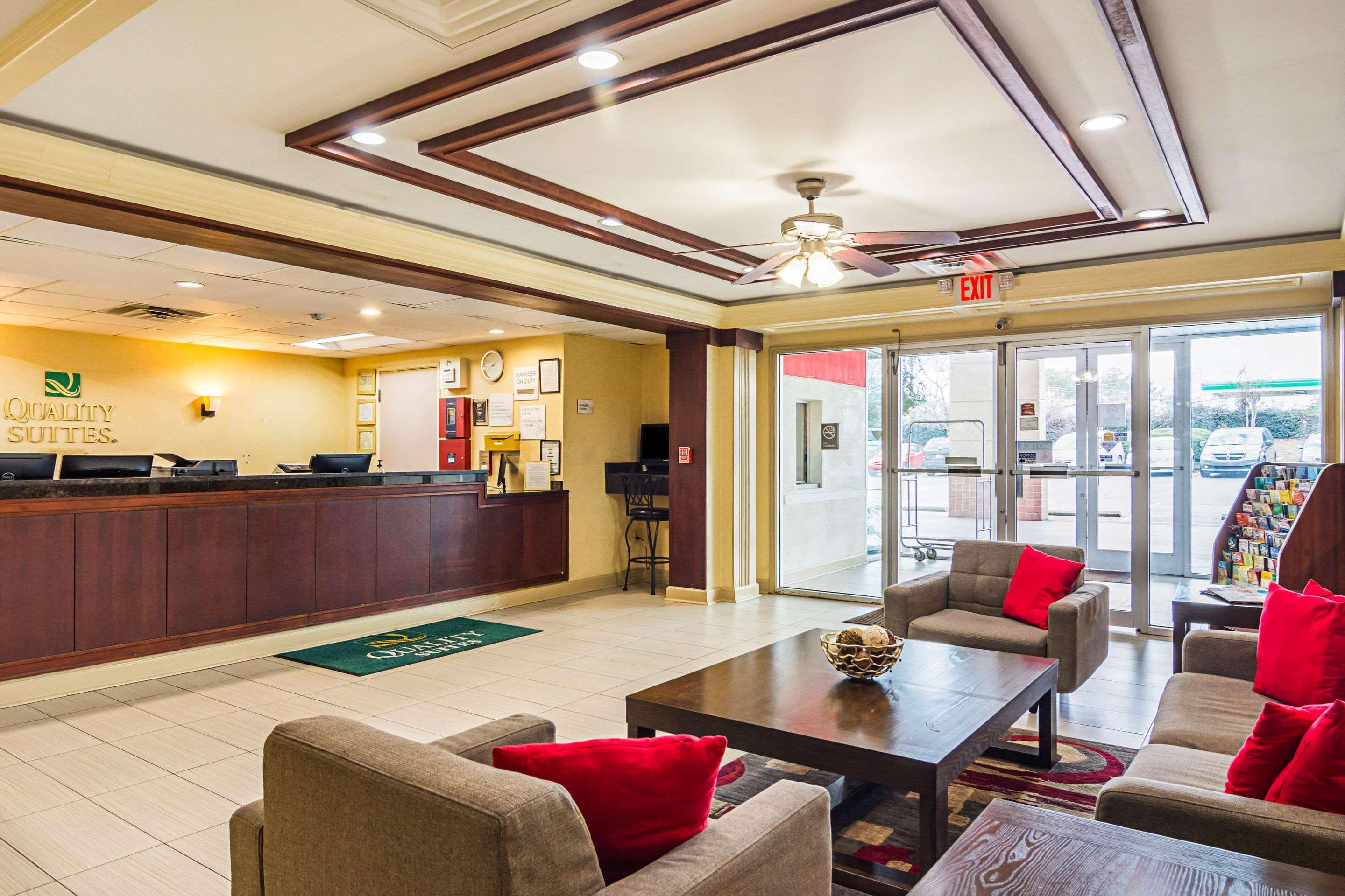 Quality Suites Atlanta Airport East Forest Park Exterior foto