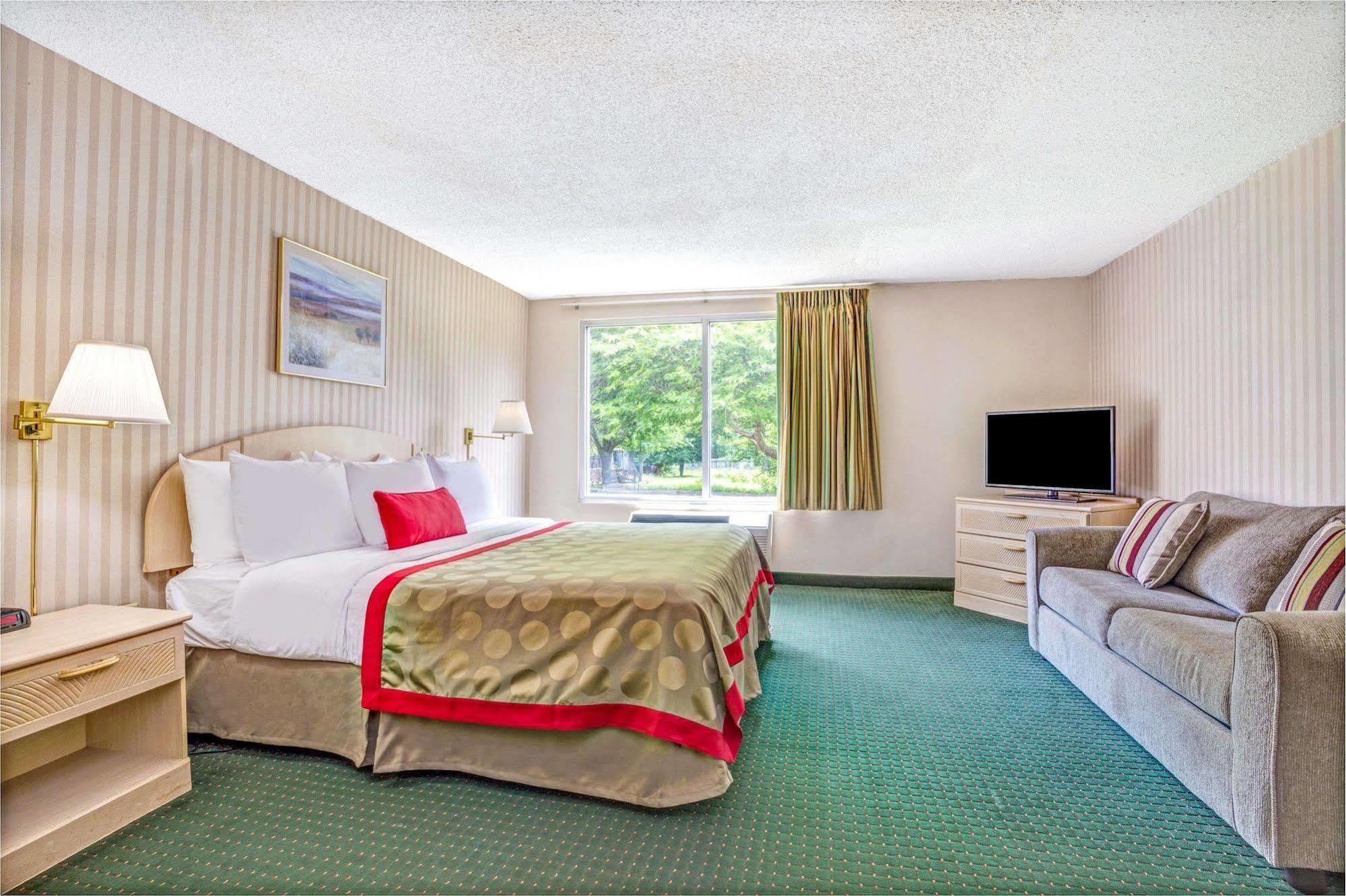 Quality Suites Atlanta Airport East Forest Park Exterior foto
