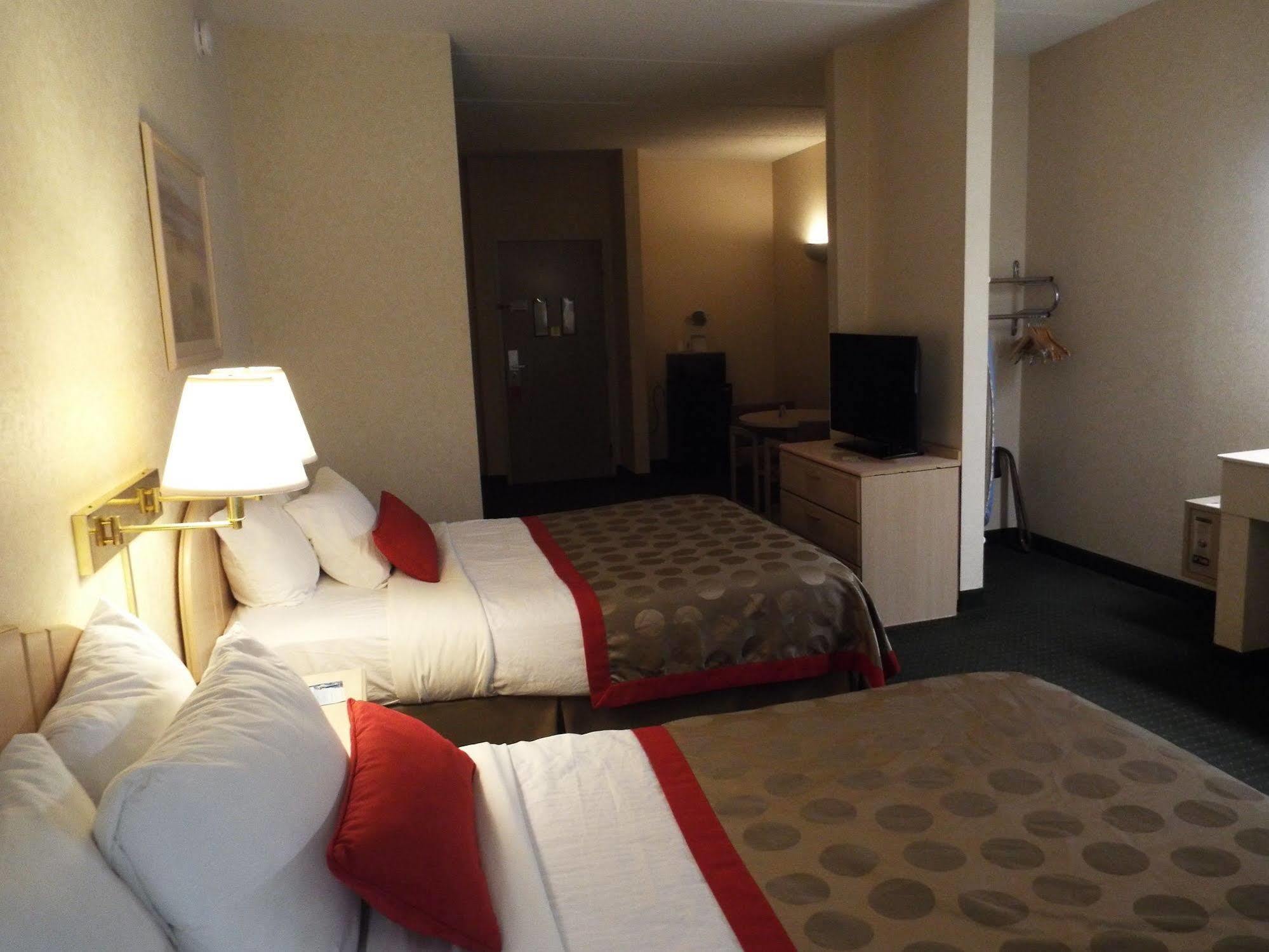 Quality Suites Atlanta Airport East Forest Park Exterior foto