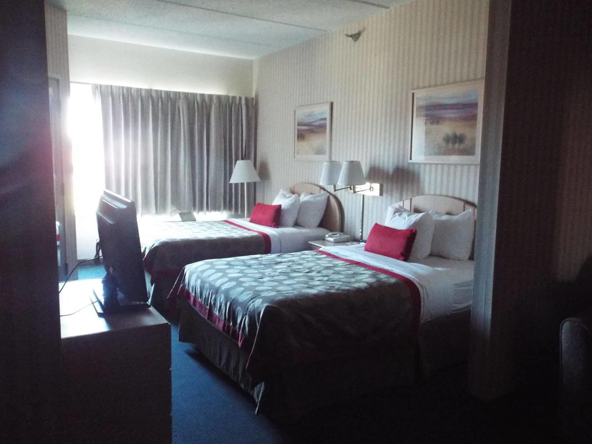 Quality Suites Atlanta Airport East Forest Park Exterior foto